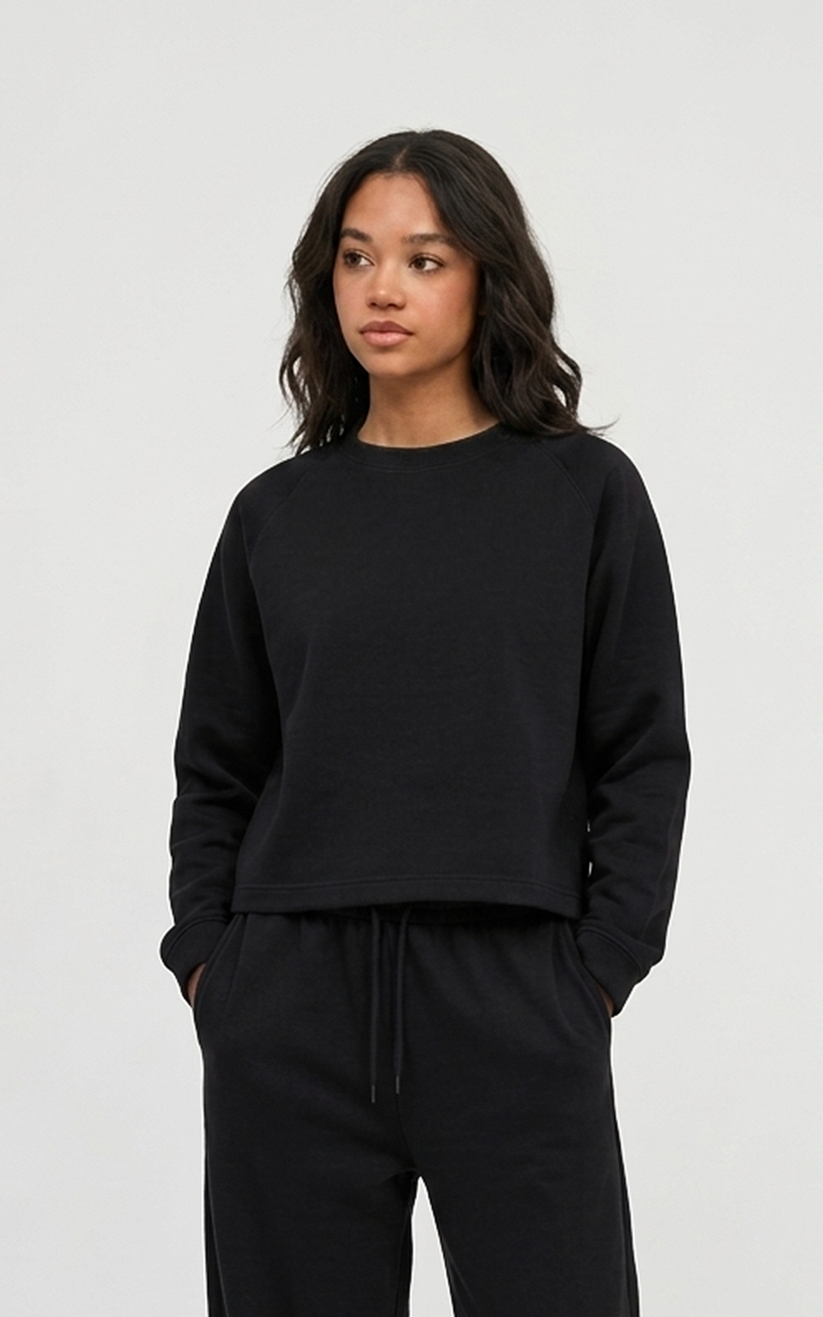 CORD SET (RAGLAN TEE & BAGGY JOGGER) - BLACK - Image 6