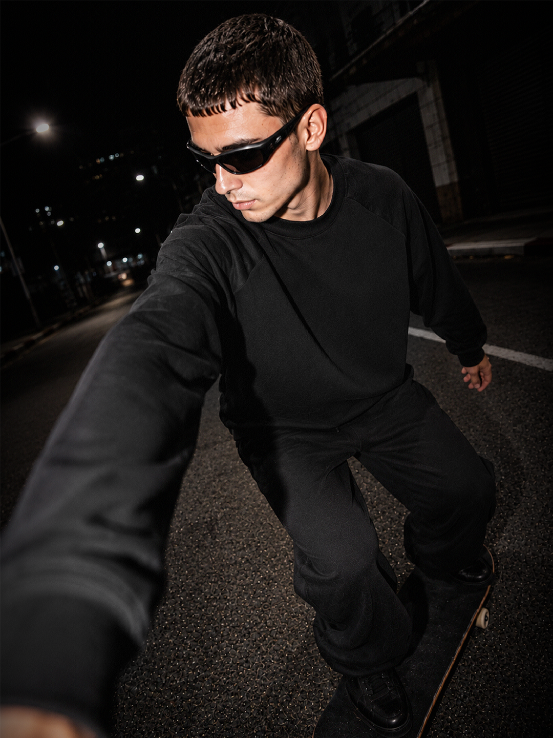 CORD SET (RAGLAN TEE & BAGGY JOGGER) - BLACK - Image 2